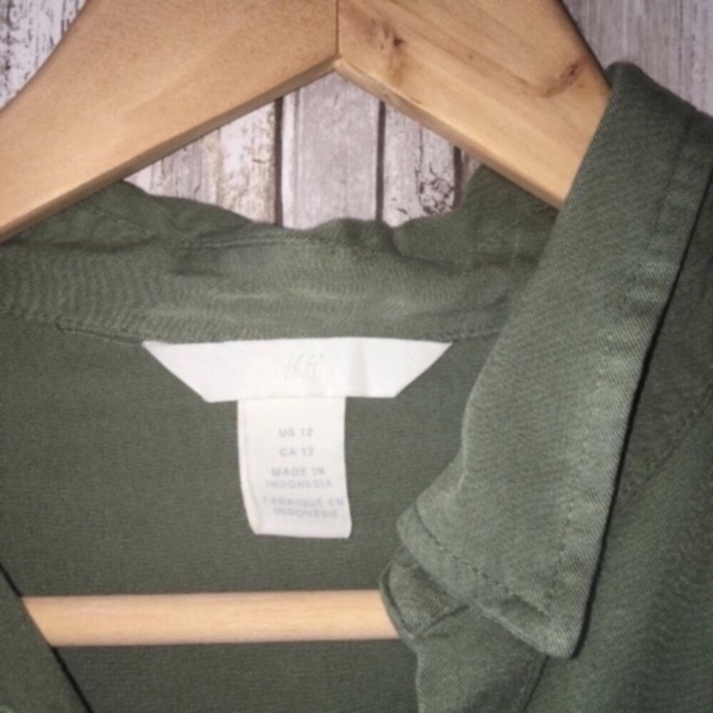 H&M Green Button Down - Picture 5 of 5
